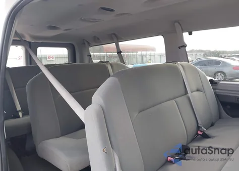 2008 Ford E-350 Super Duty Xl/Xlt z USA, uszkodzony, nr VIN 1FBNE31L48DA84589